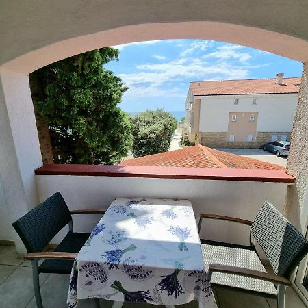 נובליה Apartments Ostrea - Mimoza מראה חיצוני תמונה
