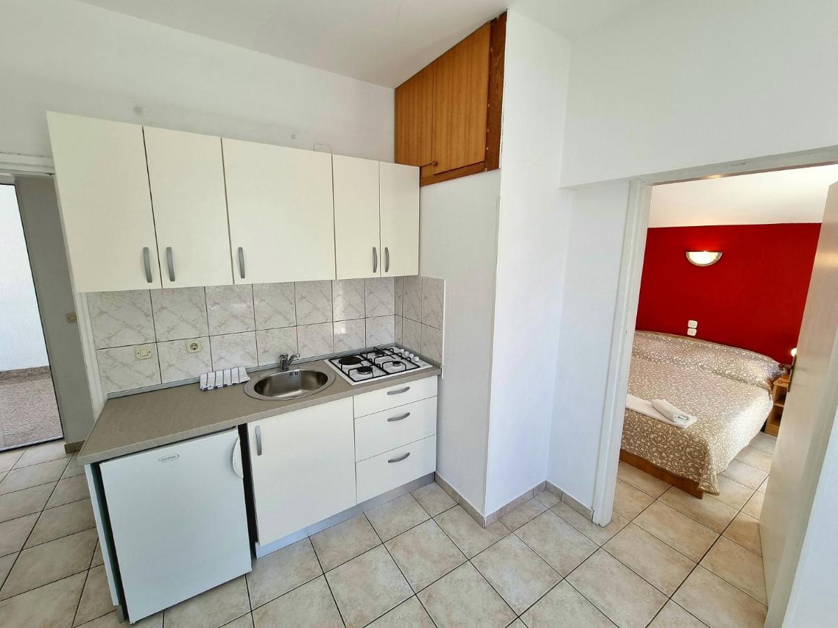 נובליה Apartments Ostrea - Mimoza מראה חיצוני תמונה