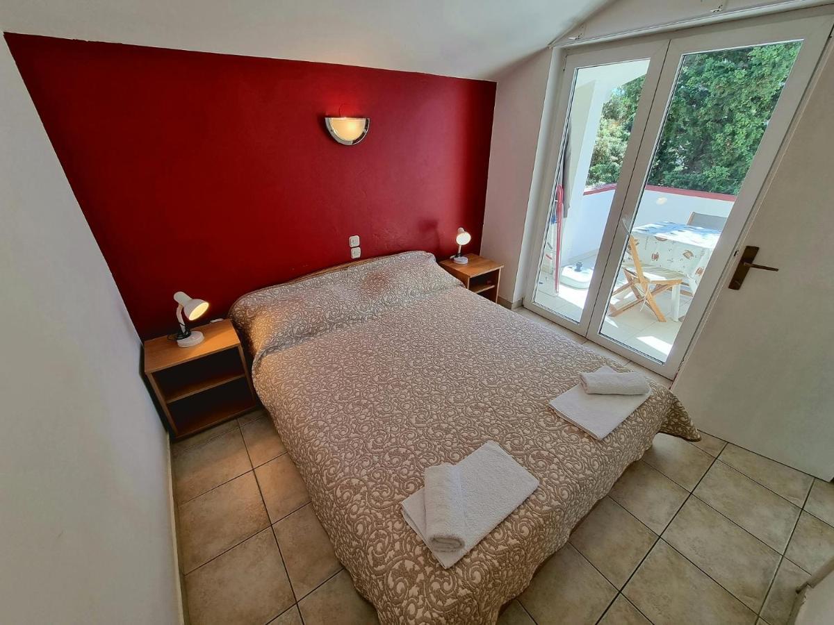 נובליה Apartments Ostrea - Mimoza מראה חיצוני תמונה