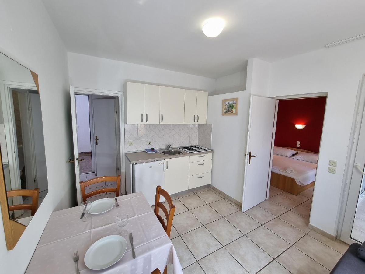 נובליה Apartments Ostrea - Mimoza מראה חיצוני תמונה