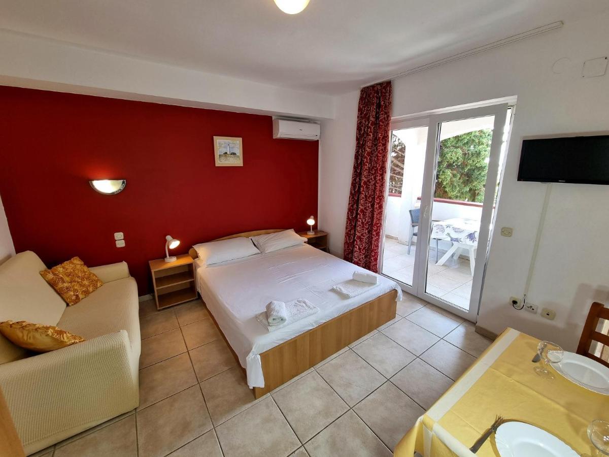 נובליה Apartments Ostrea - Mimoza מראה חיצוני תמונה