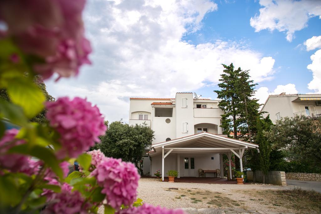נובליה Apartments Ostrea - Mimoza מראה חיצוני תמונה